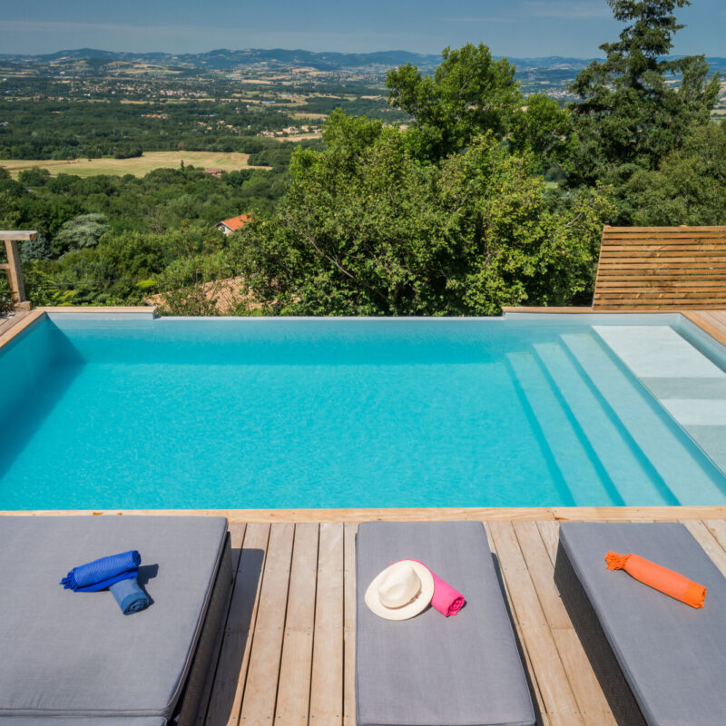 Piscine a débordement Gérardmer 25